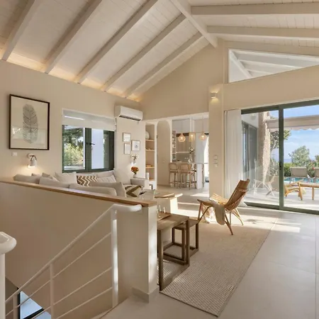 Levantina Villa Pórto Héli