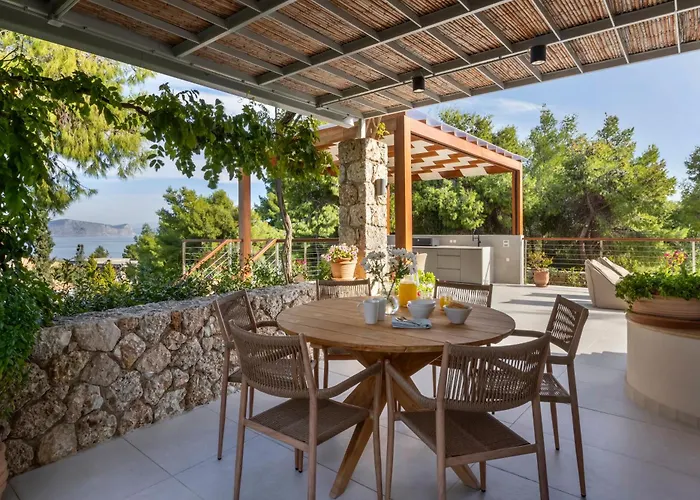 Levantina Βίλα Πόρτο Χέλι